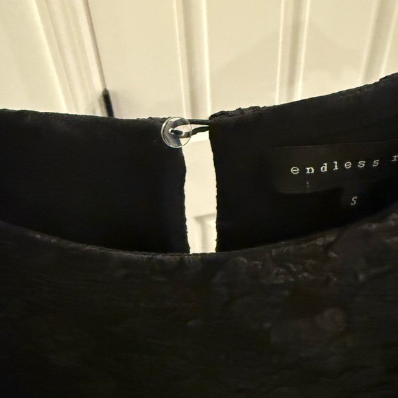 ENDLESS ROSE Floral Jacquard Puff Sleeve Blouse Black Size Small - Picture 6 of 7